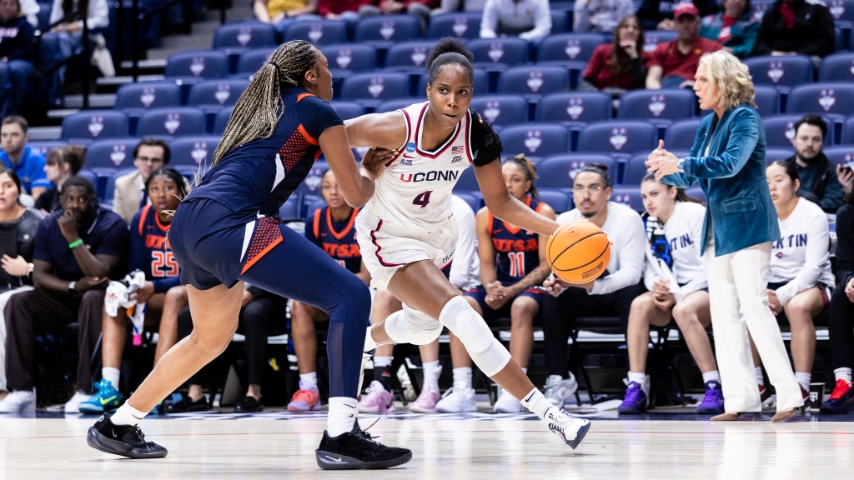 Blanca Quiñonez becomes latest UConn freshman to shine in NCAA Tournament debut