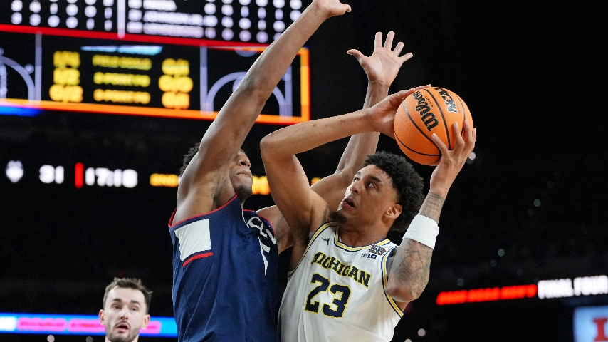 UConn falls in national title game to Michigan, 69-63