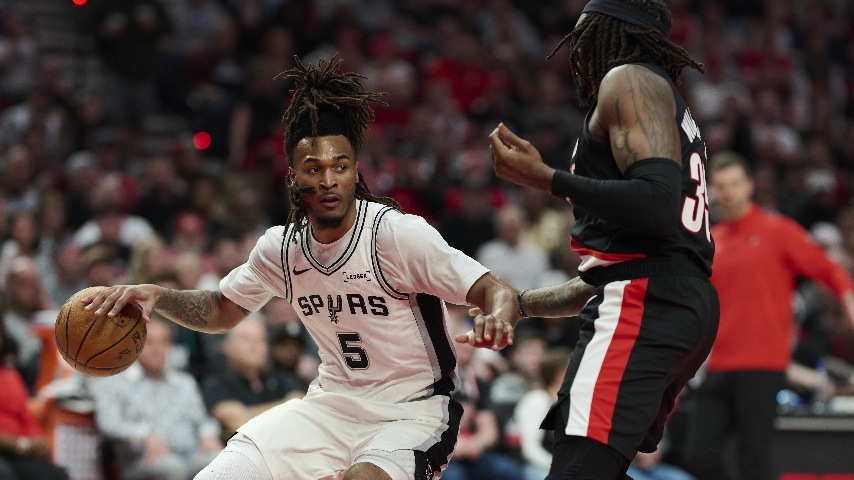 Castle and the Spurs Take Commanding 3-1 Lead over Clingan, Blazers