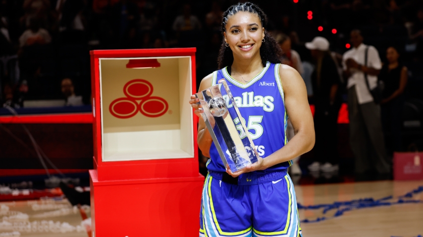 Huskies Take Over WNBA All-Star Weekend, Pelicans are Shopping Hawkins