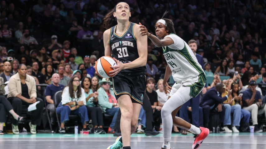 Stewart Continues Hot Streak, Andre Jackson Jr. Signs a deal with the Toronto Raptors