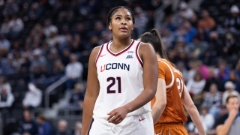 UConn torches Texas' defense with impressive preseason performance